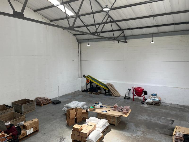 To Let Commercial Property for Rent in Killarney Gardens Western Cape